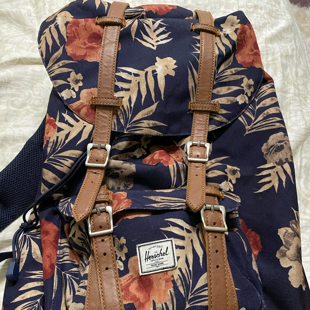 Herschel floral